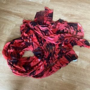 Soft lightweight large scarf / wrap with graphic print